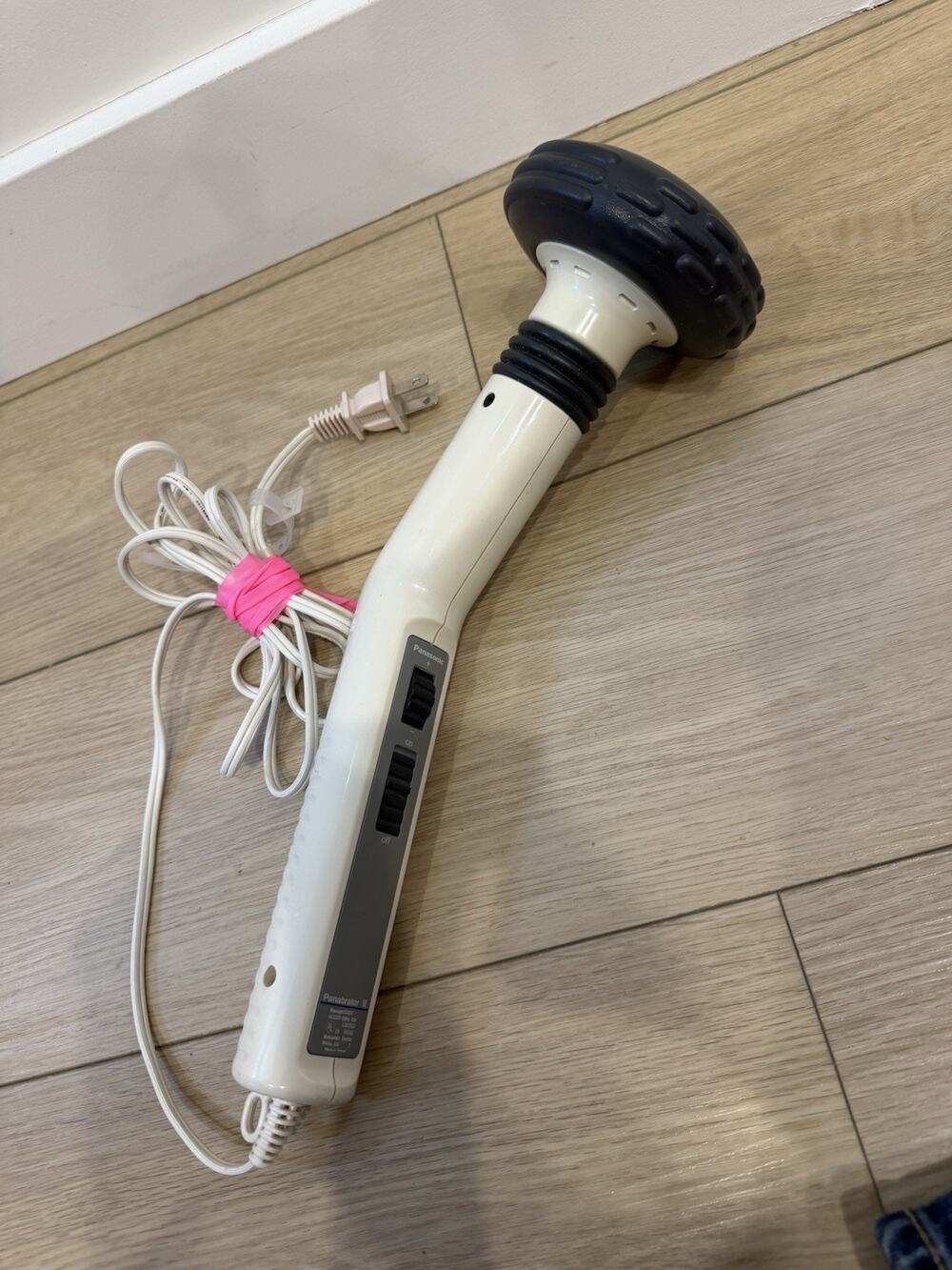 Panasonic Panabrator EV223 Reach Easy Massager Handheld Variable Speed Works